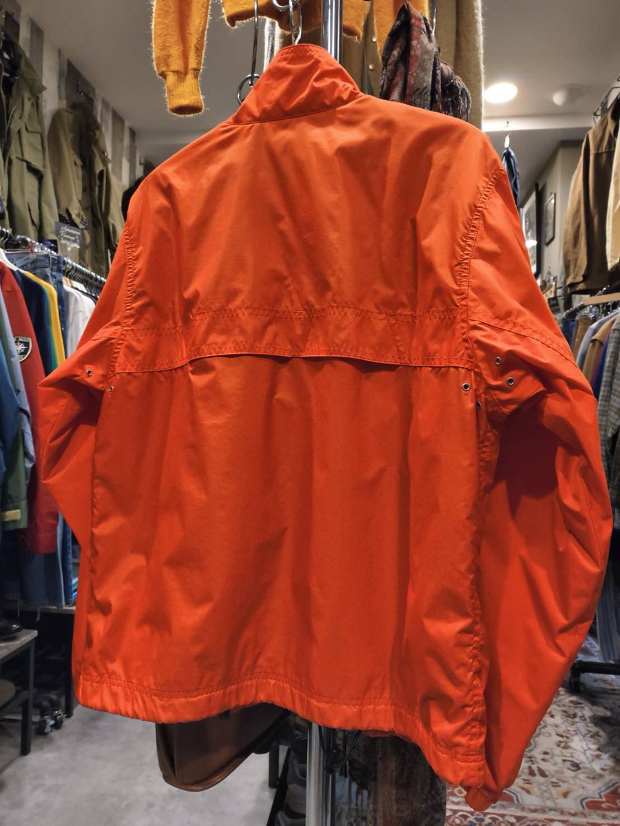 Lucky_Virus_'s tweet photo. NEW✨
【2000s GAP】
NylonJacket
ややOLD🤏
Size:表記S/実寸M~L位

2000年5月製です https://t.co/Xeo2HUKG9i