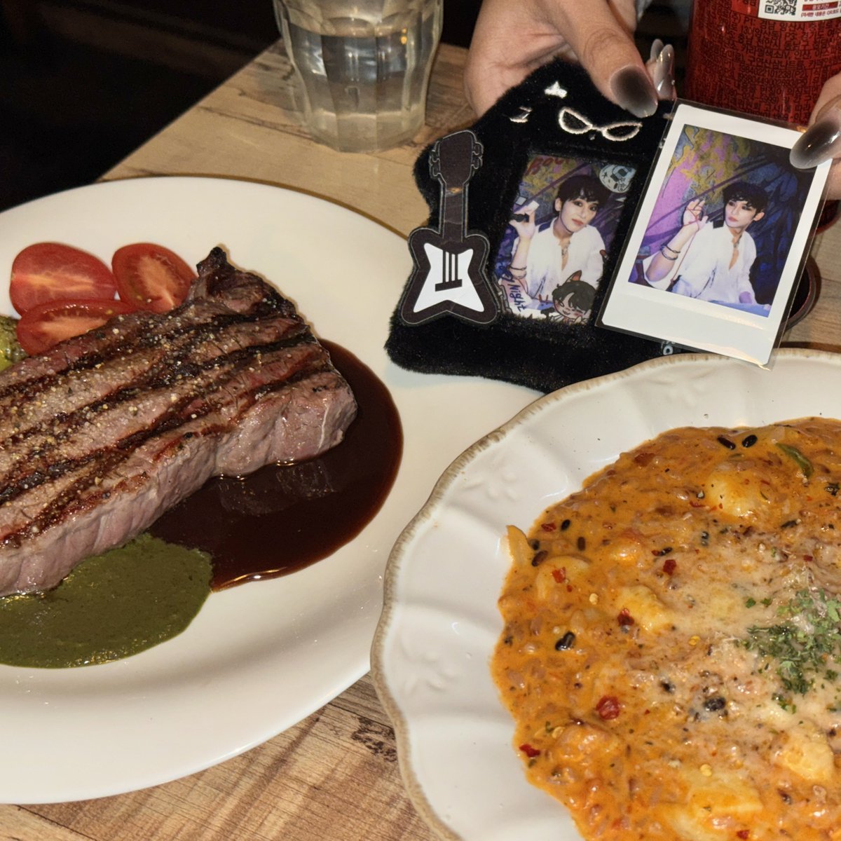 🌕ᩚ ⁵ᐟ⁵ 모니 ໒꒱⋆* tweet media