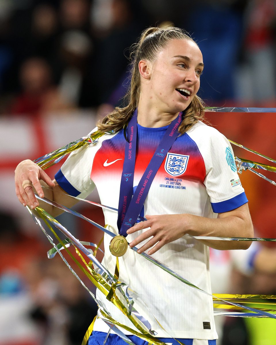 ChelseaFCW's tweet photo. Niamh Charles has been added to the England squad for their upcoming World Cup qualifiers against Spain and Iceland. 🏴󠁧󠁢󠁥󠁮󠁧󠁿