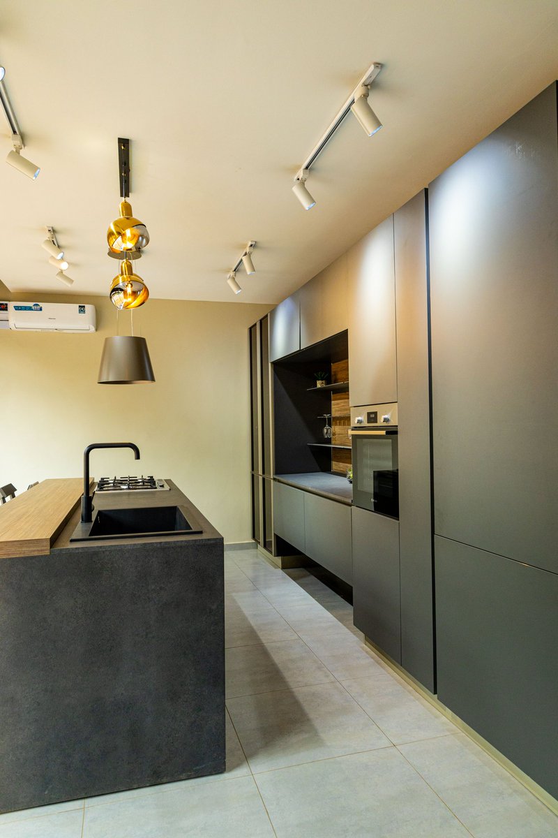 KitchenItaliaUg's tweet photo. Make life easier with Italian Kitchens🇺🇬 @StosaCucine
Built-in appliances deliver perfect functionality, convenience, &amp; elegance. Skip the hassle of sourcing for the best appliances and future repairs, enjoy pride in your beautiful home.
Let's design your dream kitchen together https://t.co/raQxgmexlm