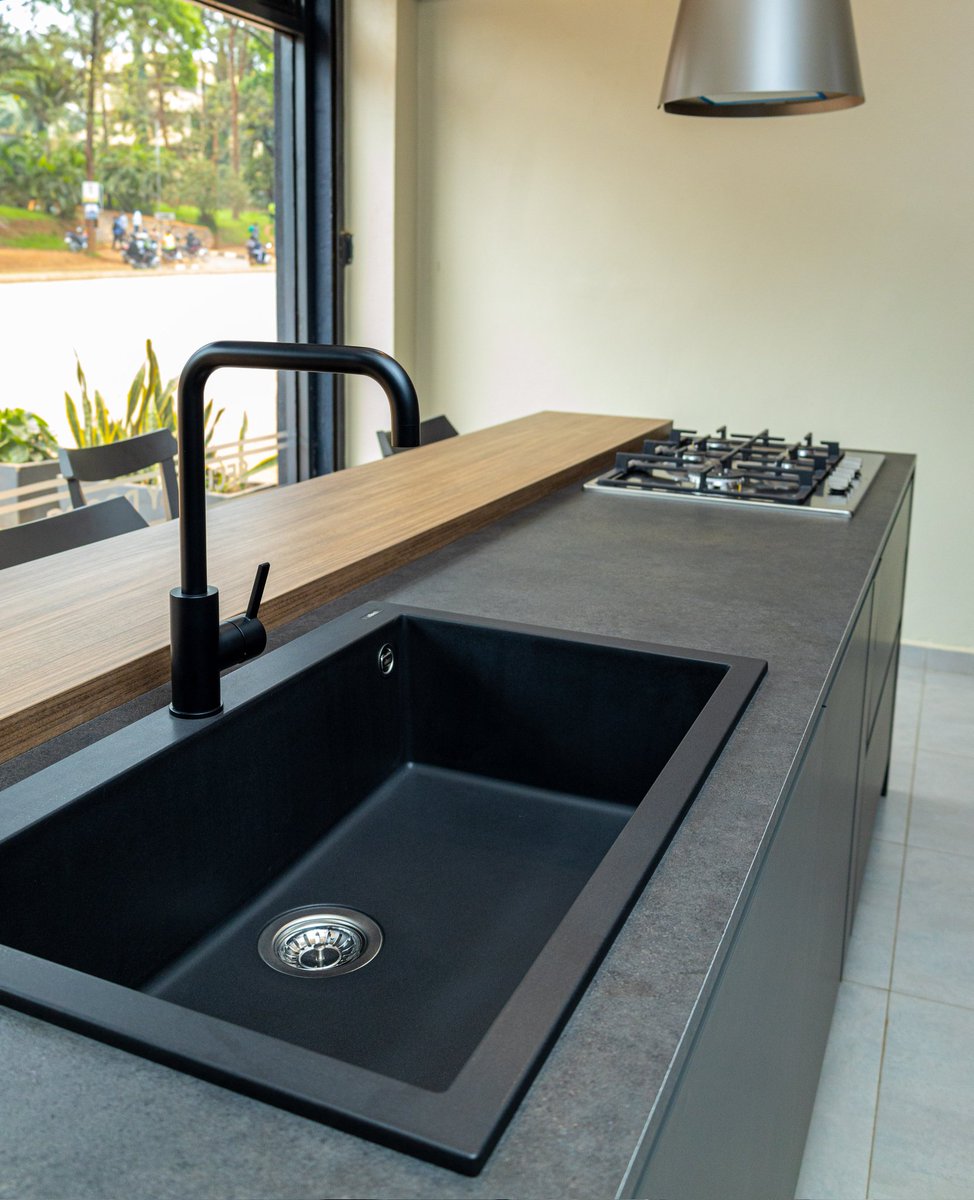 KitchenItaliaUg's tweet photo. Make life easier with Italian Kitchens🇺🇬 @StosaCucine
Built-in appliances deliver perfect functionality, convenience, &amp; elegance. Skip the hassle of sourcing for the best appliances and future repairs, enjoy pride in your beautiful home.
Let's design your dream kitchen together https://t.co/raQxgmexlm