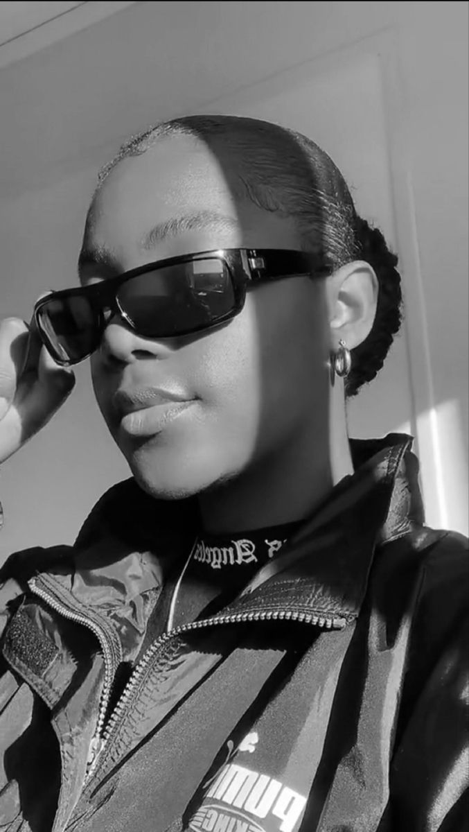 Pretty Sylvia 🌸 tweet media