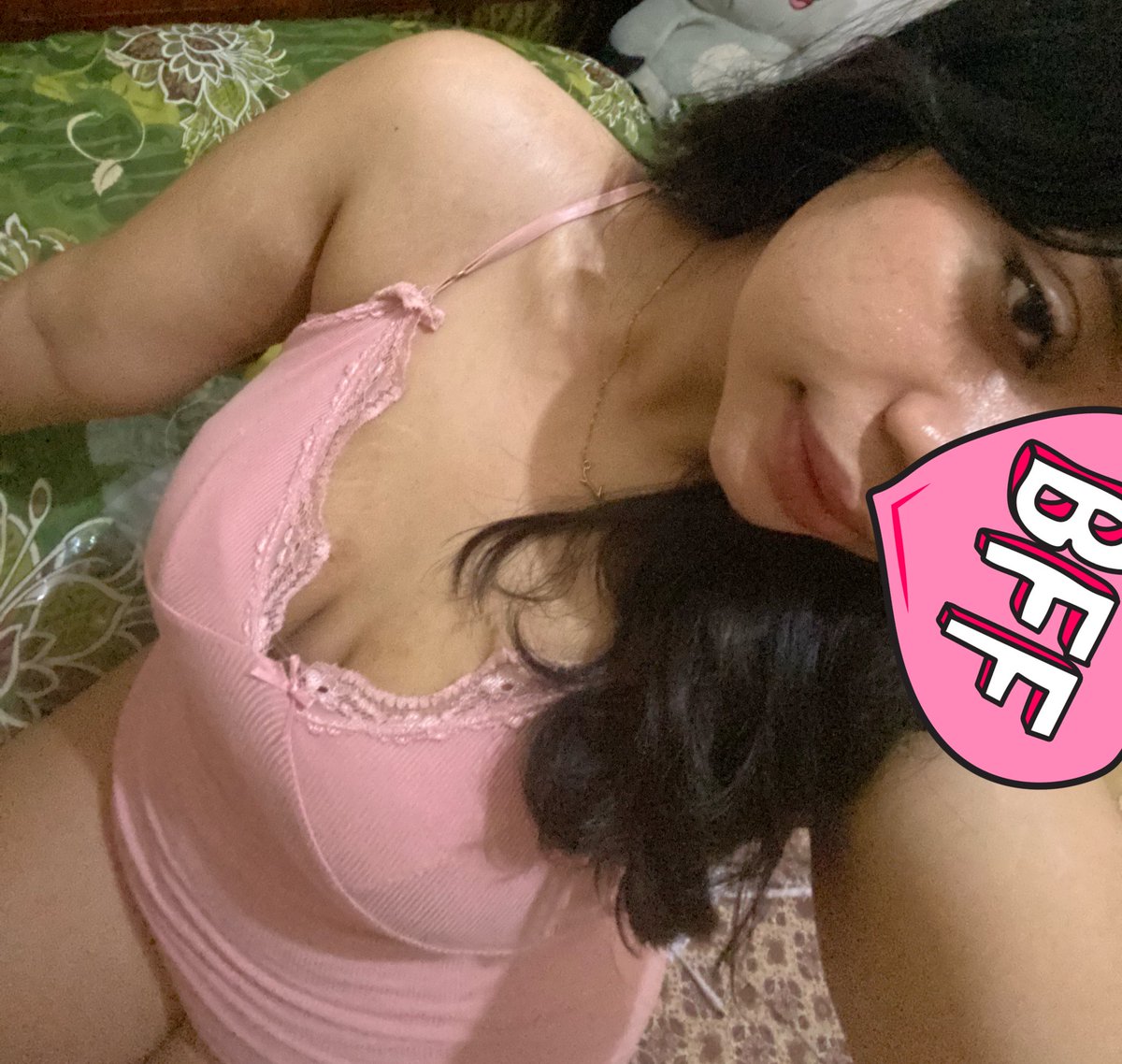 berrymanuka_12's tweet photo. Kenapa sekarang jadi suka koleksi baju warna pink ya? 🤔 https://t.co/PyCiUQbs7F