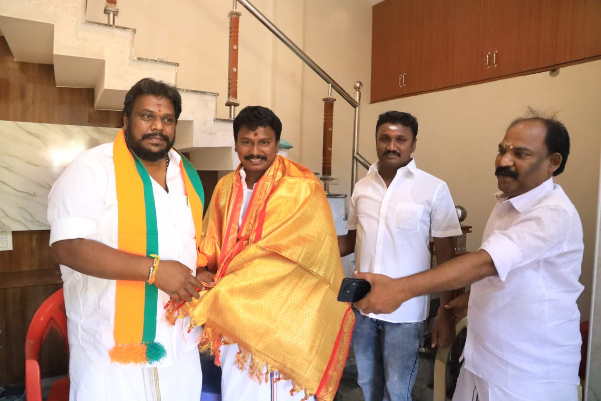 kcthirumaran's tweet photo. #Vote4kcthirumaran | #kcthirumaran4tiruppattur |  #Valarchiwithkcthirumaran l #NDA4TN l #kc_திருமாறன்_ஜி | https://t.co/bgcMmnmZvU