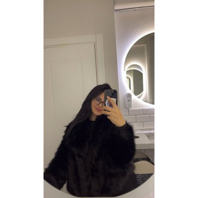 ust_fnda's tweet photo. #YeniProfilResmi https://t.co/RRbrBcYqAC