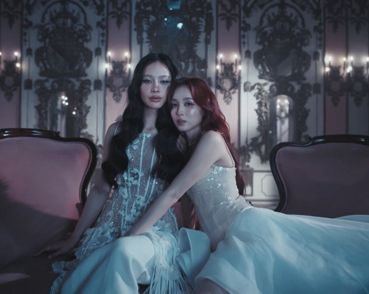 nóòn // 🩰✈️ tweet media