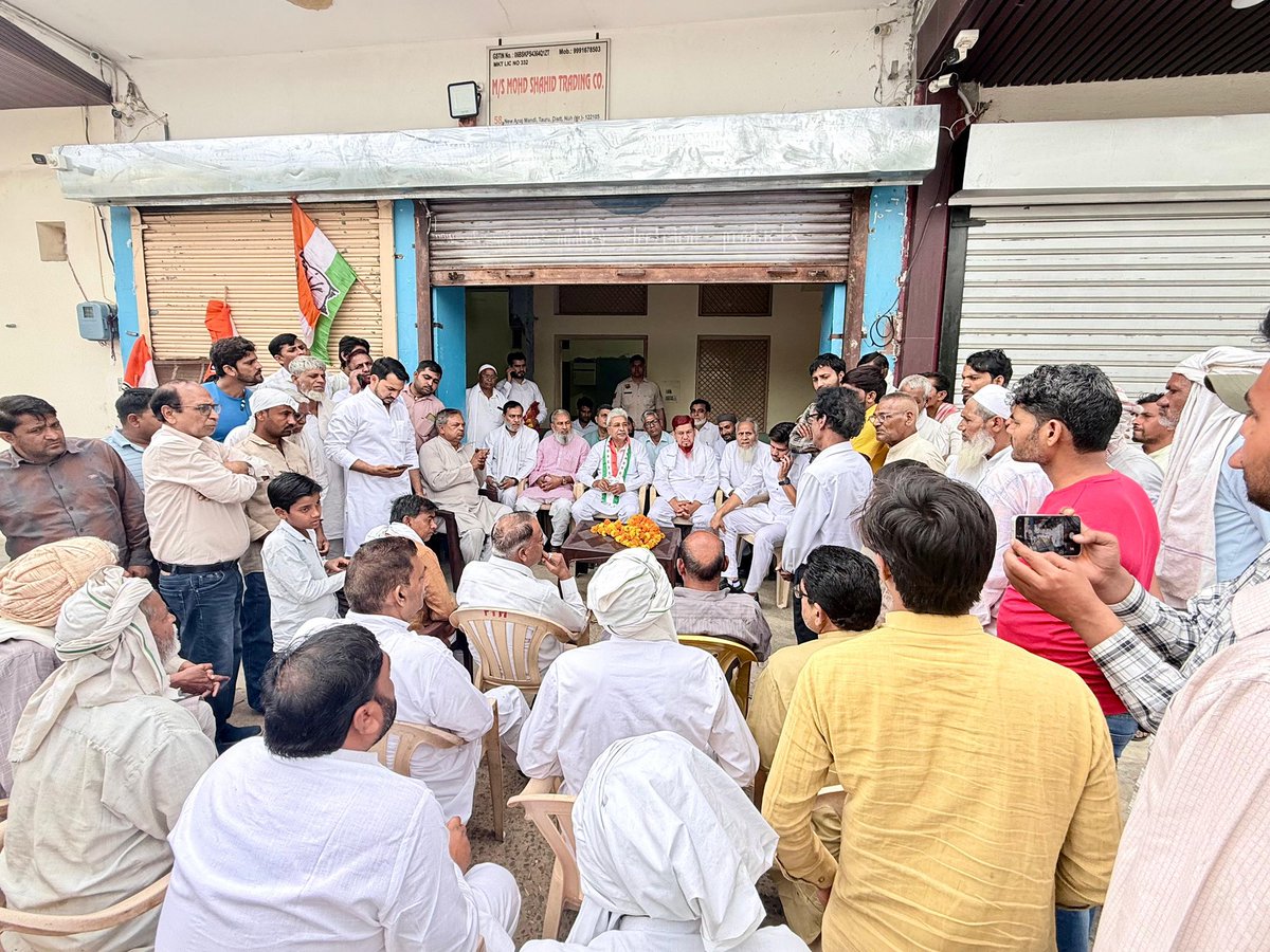 raonarenderinc's tweet image. आज 📍 तावड़ू अनाज मंडी के दौरे के दौरान किसानों व आढ़तियों की समस्याएं सुनीं और संबंधित अधिकारियों से फोन पर बात कर तत्काल समाधान के निर्देश दिए।

वहां मौजूद किसानों ने MSP पर खरीद में देरी, सीमित खरीद, लिफ्टिंग न होने से भुगतान अटकने, बायोमेट्रिक व ट्रैक्टर ट्रॉली वेरिफिकेशन और