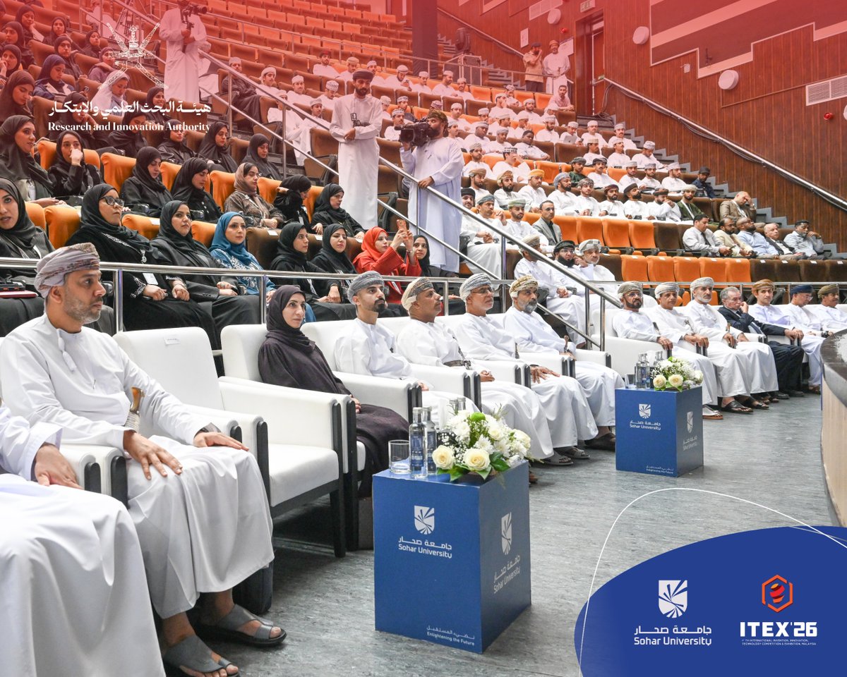 RIA_OMAN's tweet photo. #يحدث_الان 
يرعى المكرم الشيخ الدكتور/ هلال بن علي الهنائي، نائب رئيس مجلس الدولة، حفل الإعلان عن المتأهلين للمشاركة في المعرض الدولي للاختراع والابتكار والتكنولوجيا(ITEX 2026) – كوالالمبور، ماليزيا.
وذلك بحضور الدكتور حمدان بن سليمان الفزاري، رئيس جامعة صحار، والدكتور صلاح بن صومار الزدجالي، المكلف بتسيير أعمال المديرية العامة للبرامج وبناء القدرات.

@Soharuniv