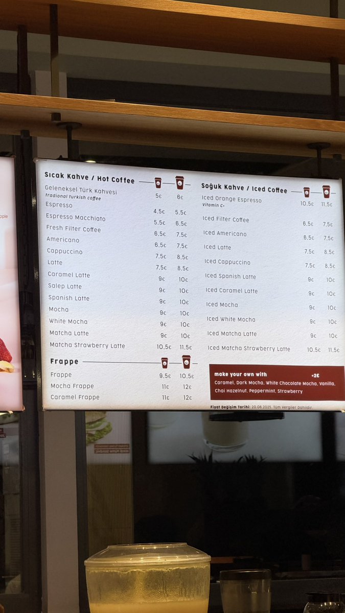 omerigac's tweet photo. Flat White 8 €
Filterkaffee 7,50 €
Cappuccino 8,50 €
Big King Menü 21,50 €

Das sind die aktuellen Preise von drei zufällig ausgewählten Geschäften am Flughafen Istanbul @igairport. Das ist absolut absurd und durch nichts zu rechtfertigen. https://t.co/rEtM2LIH7o