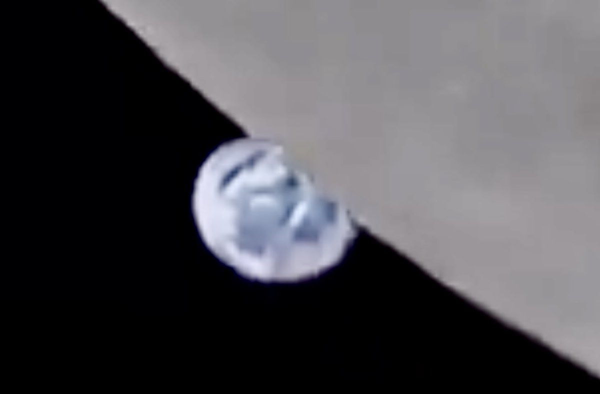 crizcroz's tweet photo. @elonmusk 🧐 https://t.co/6n5kyQhEo3