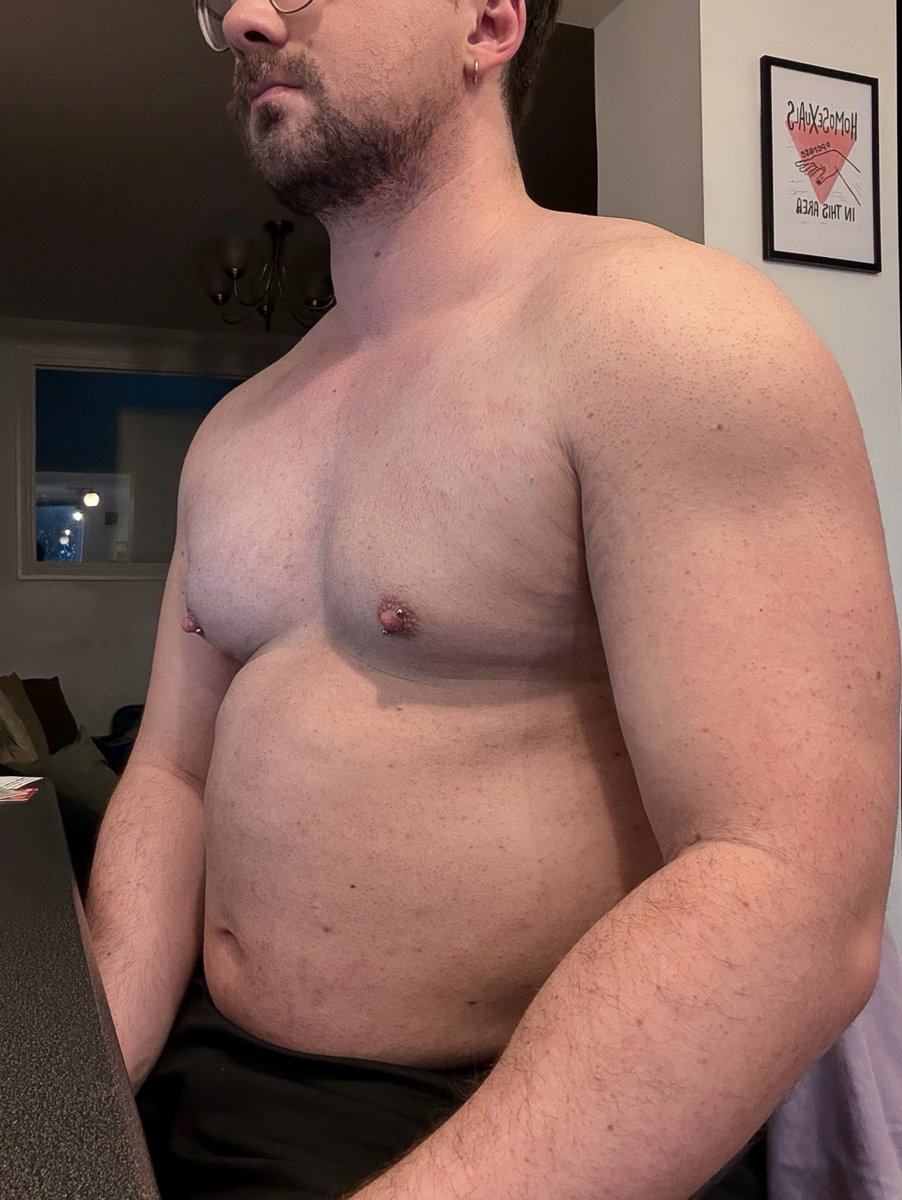 adjectivegrows's tweet photo. This is the peak male physique https://t.co/M5vR2okYB2