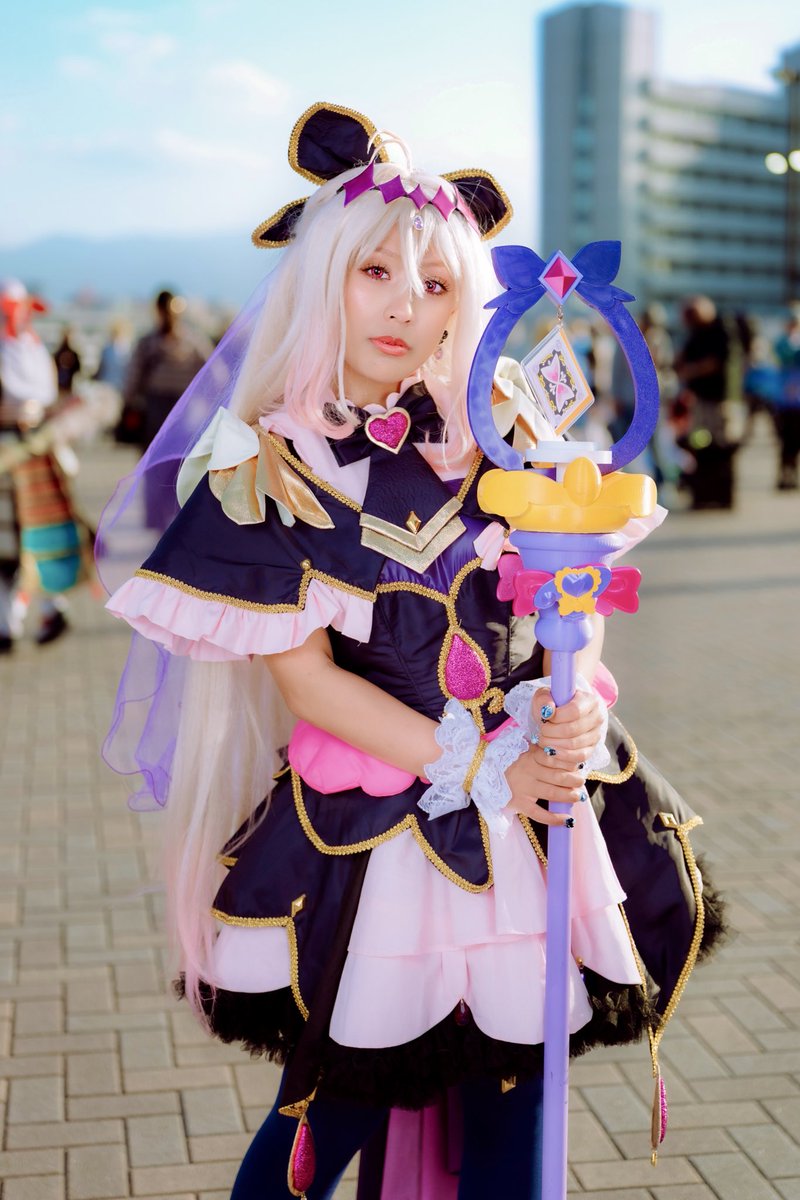 めの人。 tweet media