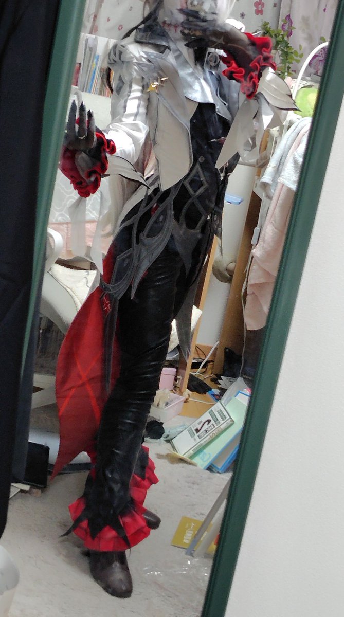 ホワまる ｺｽ垢 tweet media