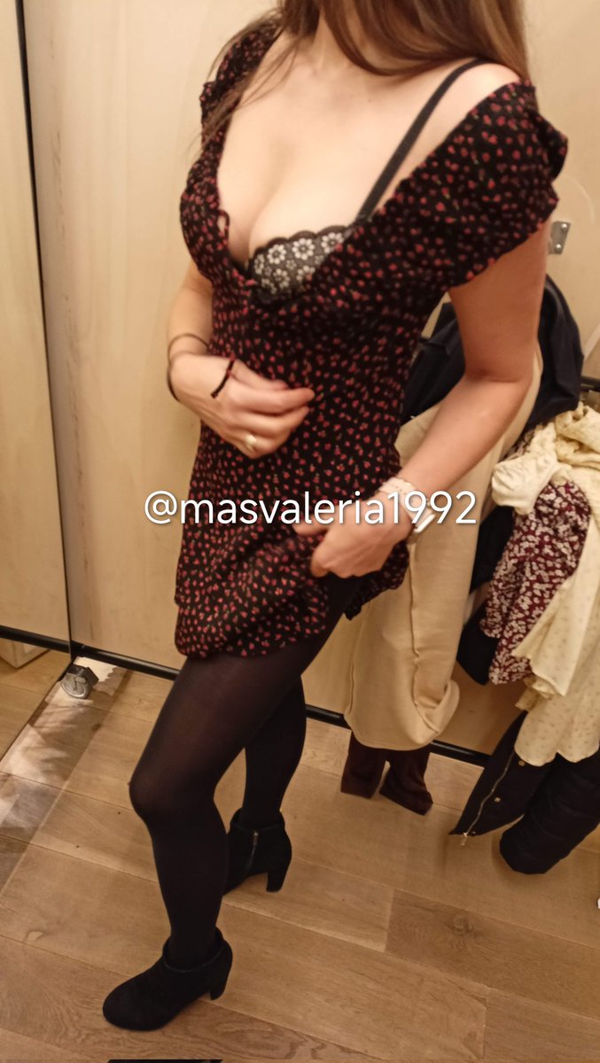 masvaleria1992's tweet photo. Te gusta ? Me lo compro y me lo quito para ti 🔥🔥??? Me lo regalas y me lo arrancas🔞🔞🔞🔞?? Como me ponen los probadores uffff!!
Muchos RT harán que me anime y se me caiga ropita .....
A ver si conseguimos que mis 6000 antiguos seguidores vuelvan a mi pista❤️❤️ https://t.co/jpGDiOcuTU