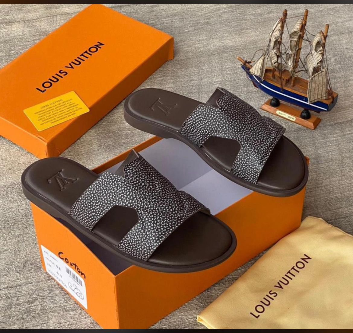 HMSSHOES tweet media