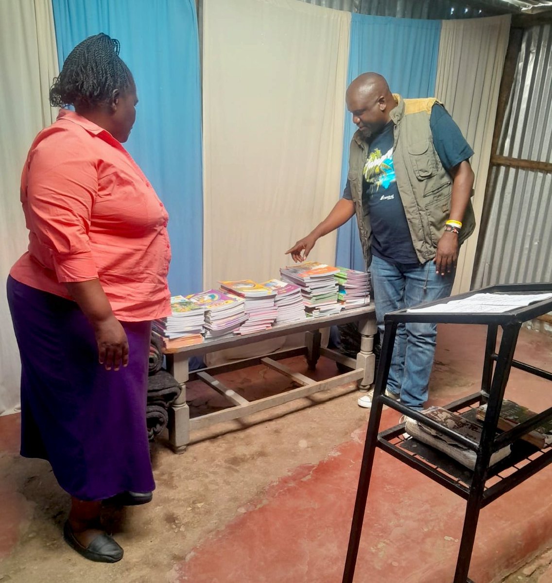 MajimajiKenya's tweet image. After welcoming @EstherPassaris on Saturday, yesterday I made a follow up visit to Good Luck Educational and Rescue center in Embakasi Ward, Embakasi East Constituency.
I donated text books to aid quality education and blankets for their warmth. 
#TogetherWeCan @JalangoMwenyewe