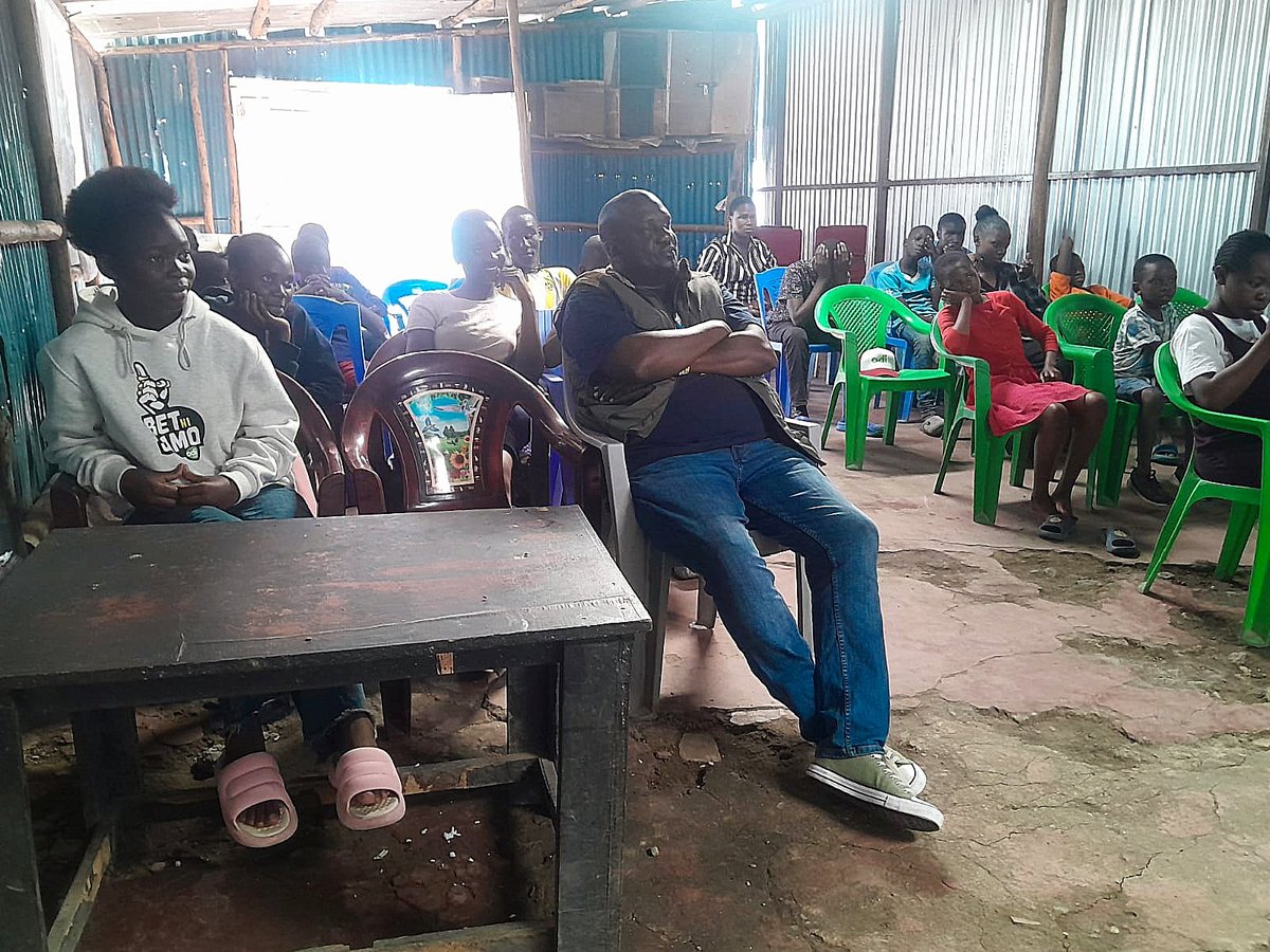 MajimajiKenya's tweet image. After welcoming @EstherPassaris on Saturday, yesterday I made a follow up visit to Good Luck Educational and Rescue center in Embakasi Ward, Embakasi East Constituency.
I donated text books to aid quality education and blankets for their warmth. 
#TogetherWeCan @JalangoMwenyewe