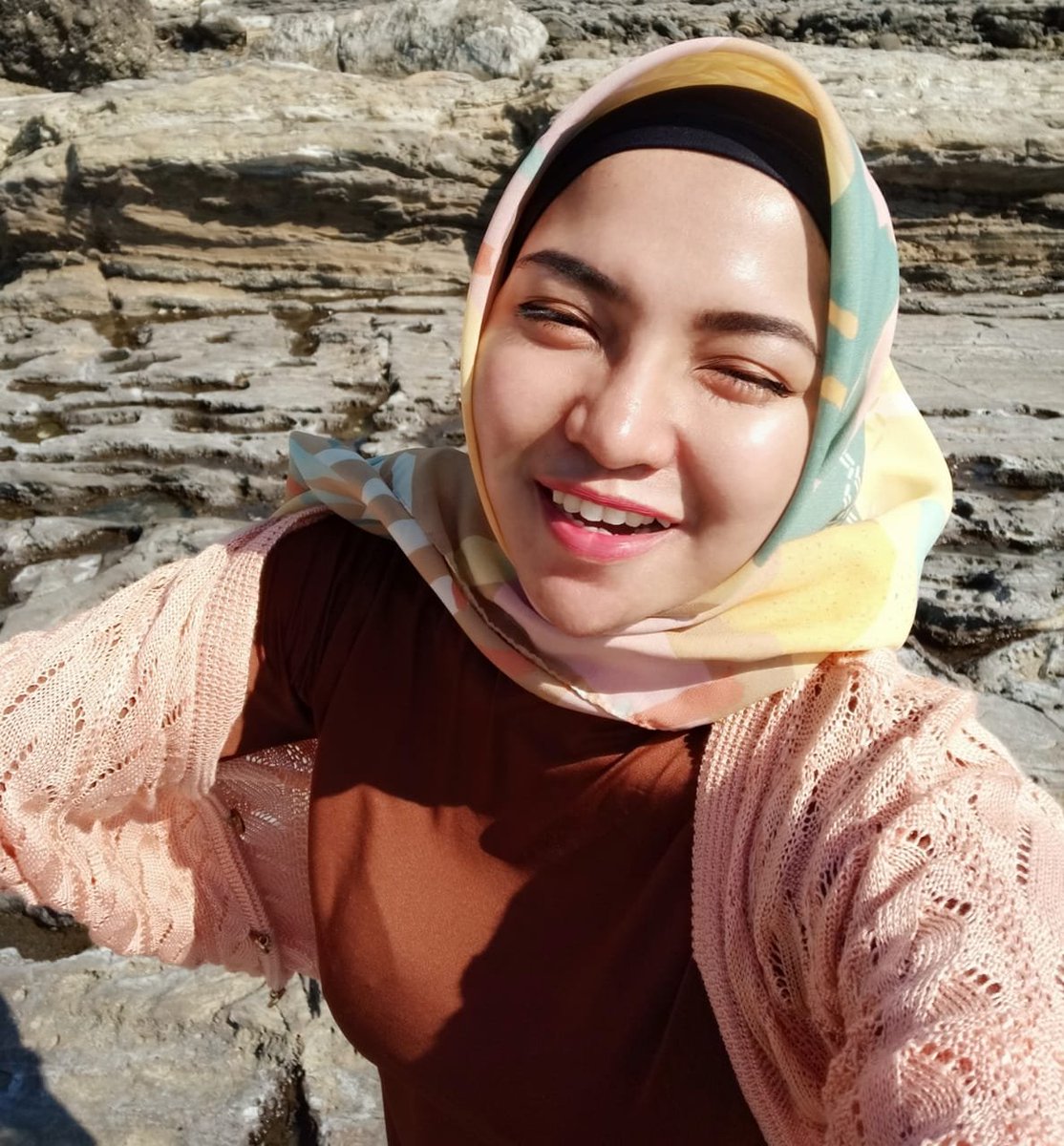 BUDE SUKA BRONDONG tweet media