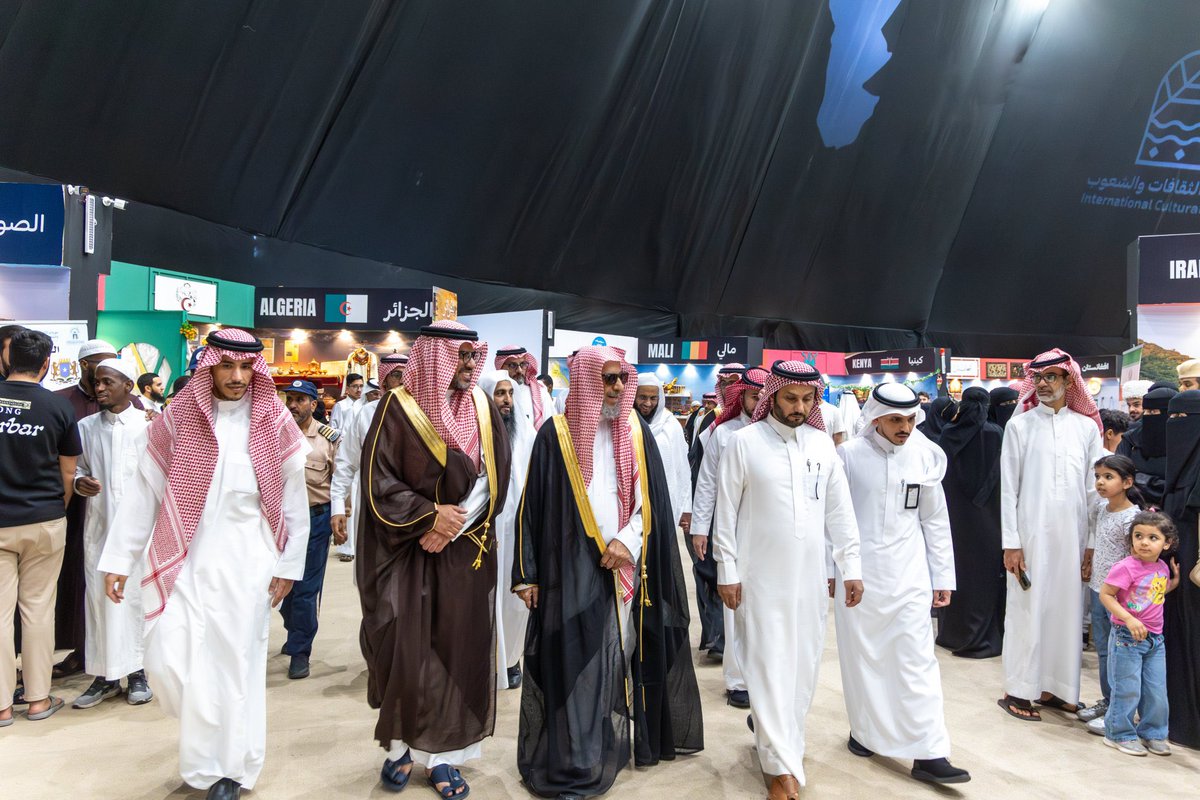 كلية الحقوق والعلوم الإسلامية الأهلية tweet media