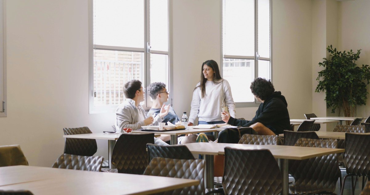 MasterHomeResi's tweet photo. 🎓 ¿Buscas residencia en Madrid para el curso 2026-2027?
MasterHome Madrid es ideal para universitarios, opositores, estudiantes de máster, posgrado y jóvenes profesionales.
Cerca de IE, UCM, UPM, Nebrija, ICADE-ICAI, ESIC y EAE.
📩 Reservas abiertas
#ResidenciaUniversitaria https://t.co/ElRLMRzu13