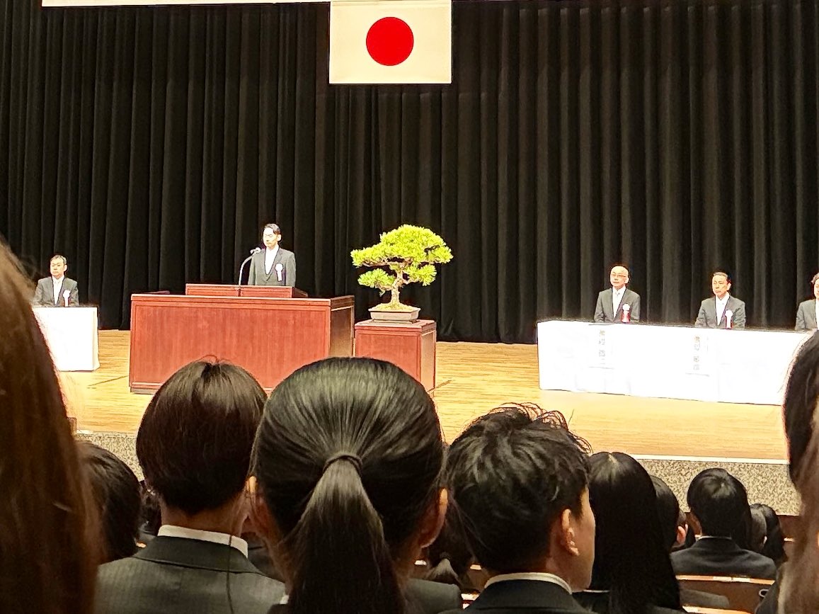 EttTerN's tweet photo. @bb03030322 調理の専門学校に入学したの！
今日入学式だった🐿️✨ https://t.co/dUUa3KPJgw