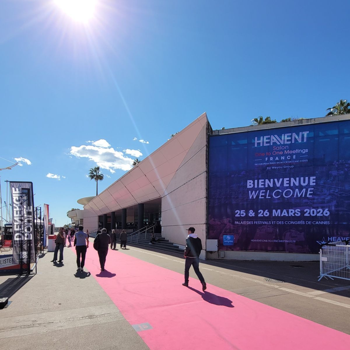 EsterelCoteAzur's tweet photo. 🎤 Retour sur #HeaventCannes !

2 jours, +20 RDV 🤝 pour promouvoir la destination Estérel Côte d’Azur auprès des acteurs #MICE.

De beaux projets à venir… le travail continue ! 💪

🔗 Plus d'infos : https://t.co/FF1YlM4LHz

#EventPro #Incentive https://t.co/iJDjLDhKNs