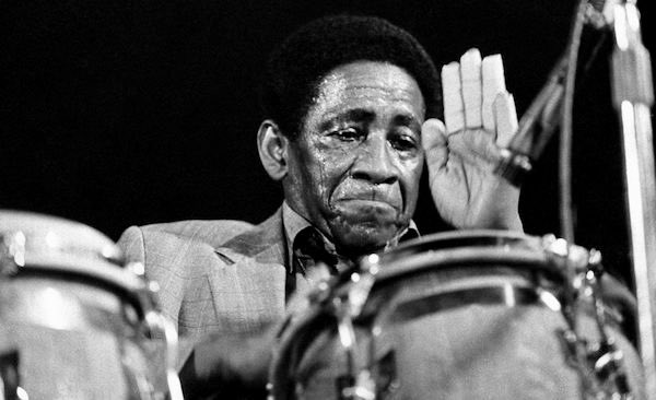 Apoloybaco Web tweet media