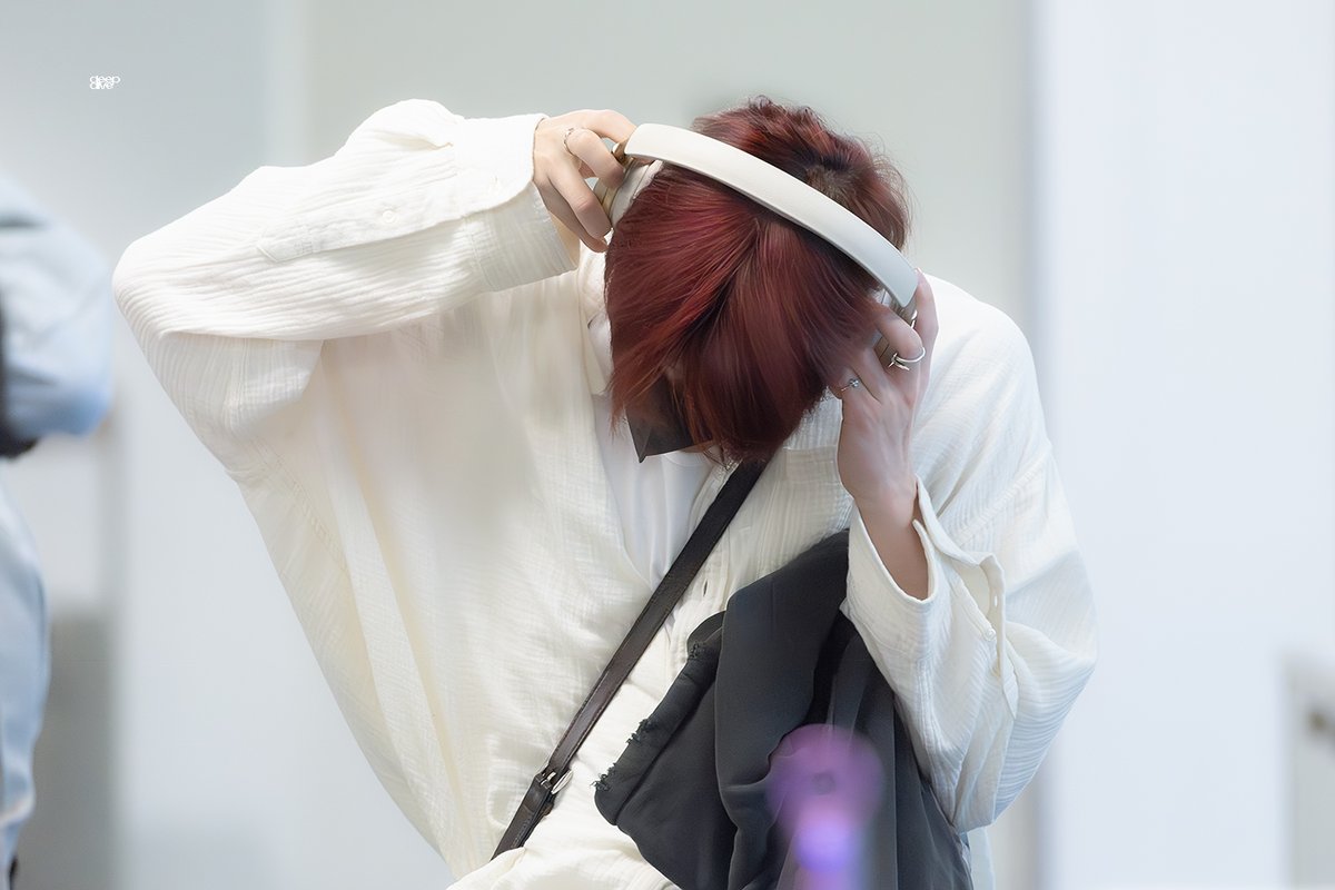 deep dive tweet media