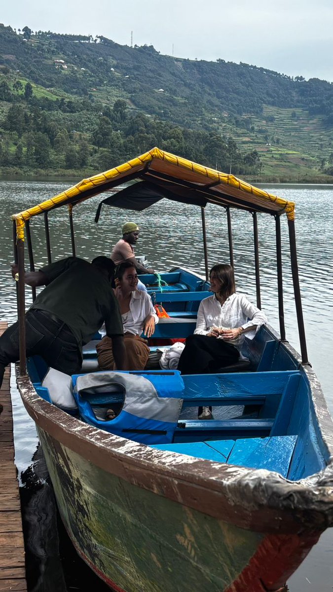 Bwindi Gorilla Trekking Safari Company tweet media