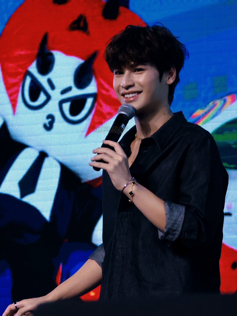 ESTRELLA tweet media