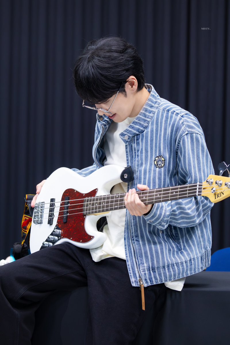 온빛★ tweet media