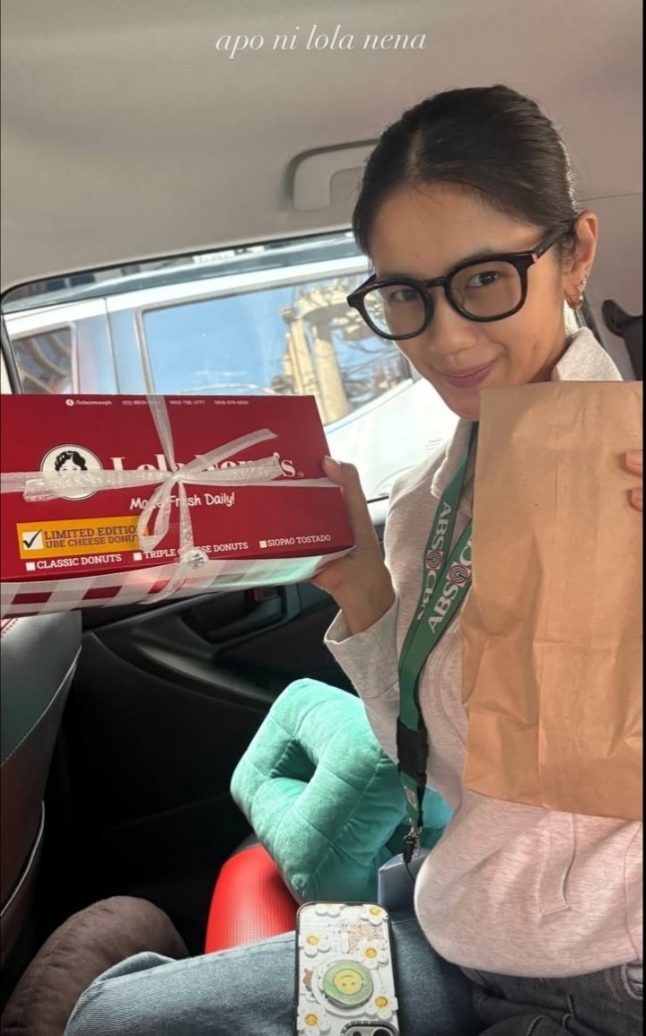 joytotheworld tweet media