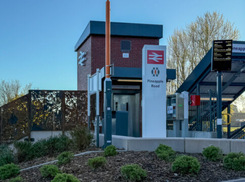 RAIL_NEWS_UK's tweet image. Historic Camp Hill railway line reopens after eighty years dlvr.it/TRvlfQ #RailNews #Stations #TrainOperatingCompanies #Travel