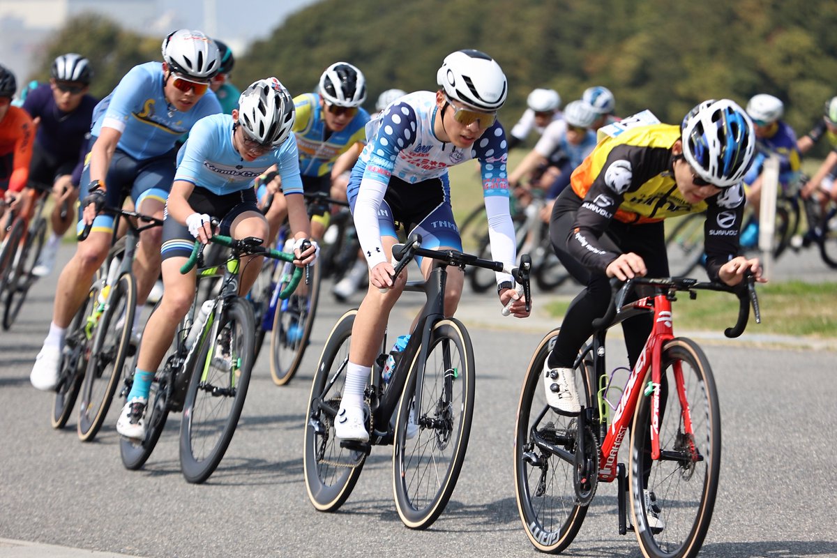 あきひこ tweet media