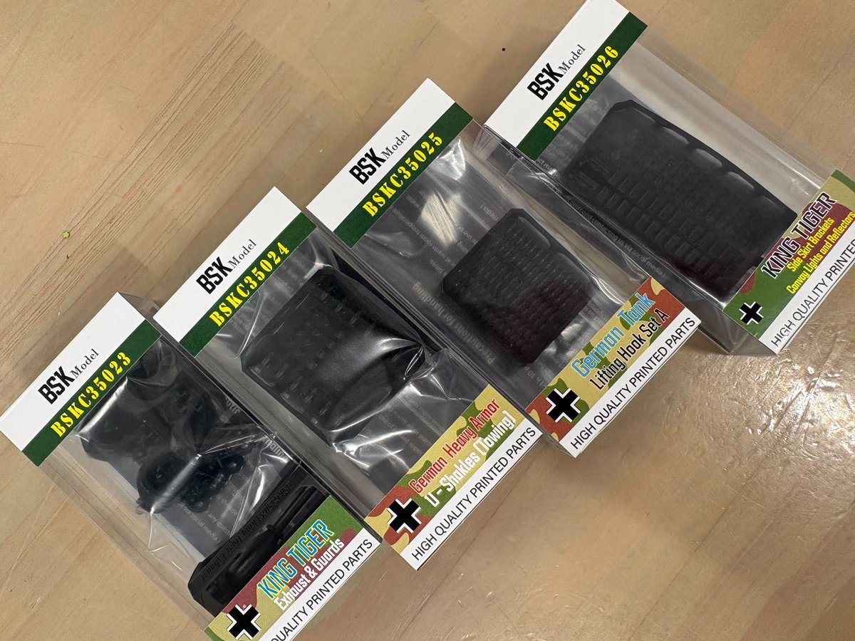 21_scanner's tweet image. こんばんは🌃こんな時間に入荷情報🗣
本日国内メーカーワークショップシンの新製品と、韓国🇰🇷メーカーBSKモデルの新製品が入荷しました！✨
ご予約の方は明日発送です📦👏お楽しみに！