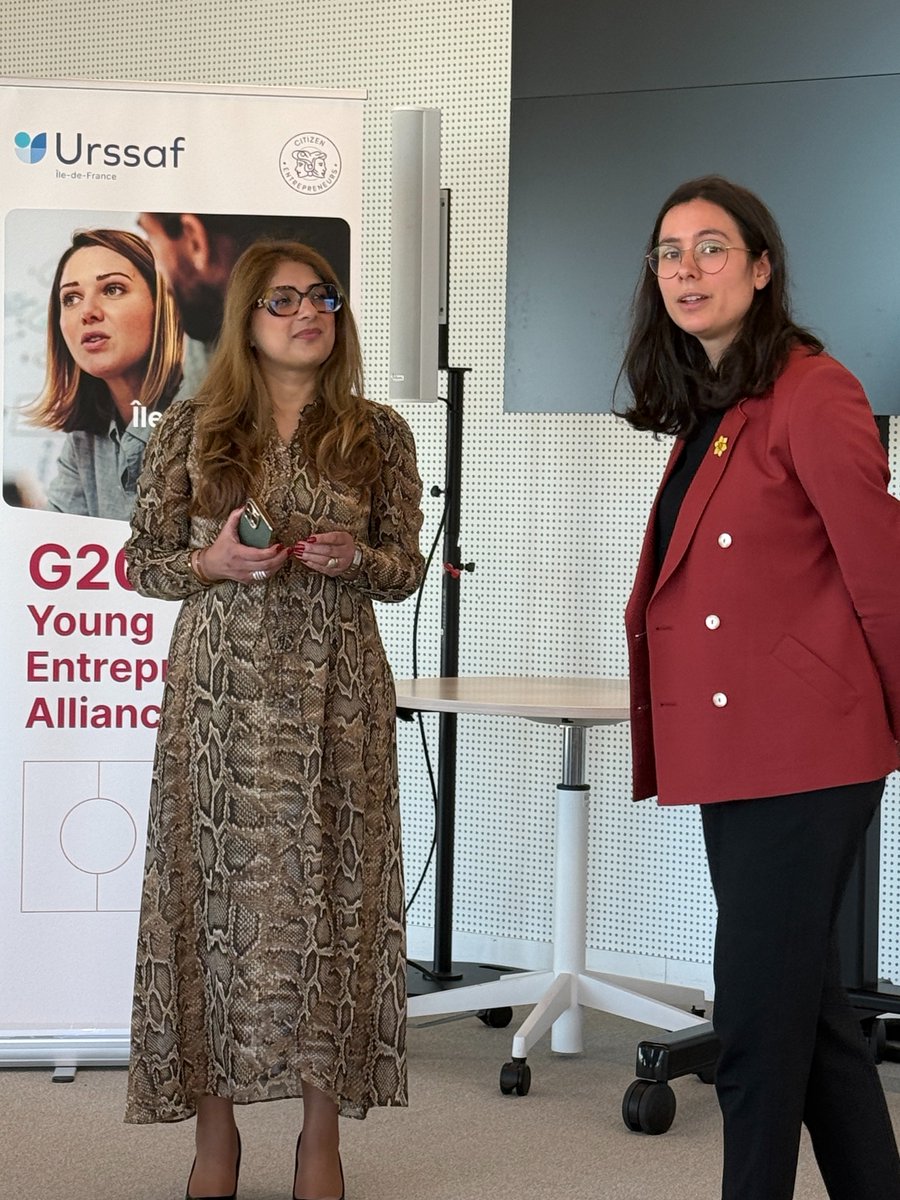 CTZentrepreneur's tweet photo. Le jury du #G20YEA 2026 est désormais ouvert à l’@Urssaf_IDF.
Le top départ a été donné par Areeba Rehman et Essinev Benoit pour cette étape décisive de sélection de la future Délégation française.
#G20YEA #CitizenEntrepreneurs #Entrepreneuriat https://t.co/Ryun29VVRn
