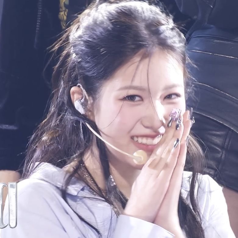 We’re always going to support Jiyoon and we’re always thankful for other loyal Yoomis who’ve stuck with Jiyoon for all this time ♡ 

#AlwaysWithJiyoon
#윤지윤_보고싶지윤