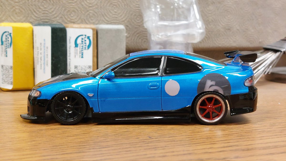 PrintedLeander tweet media