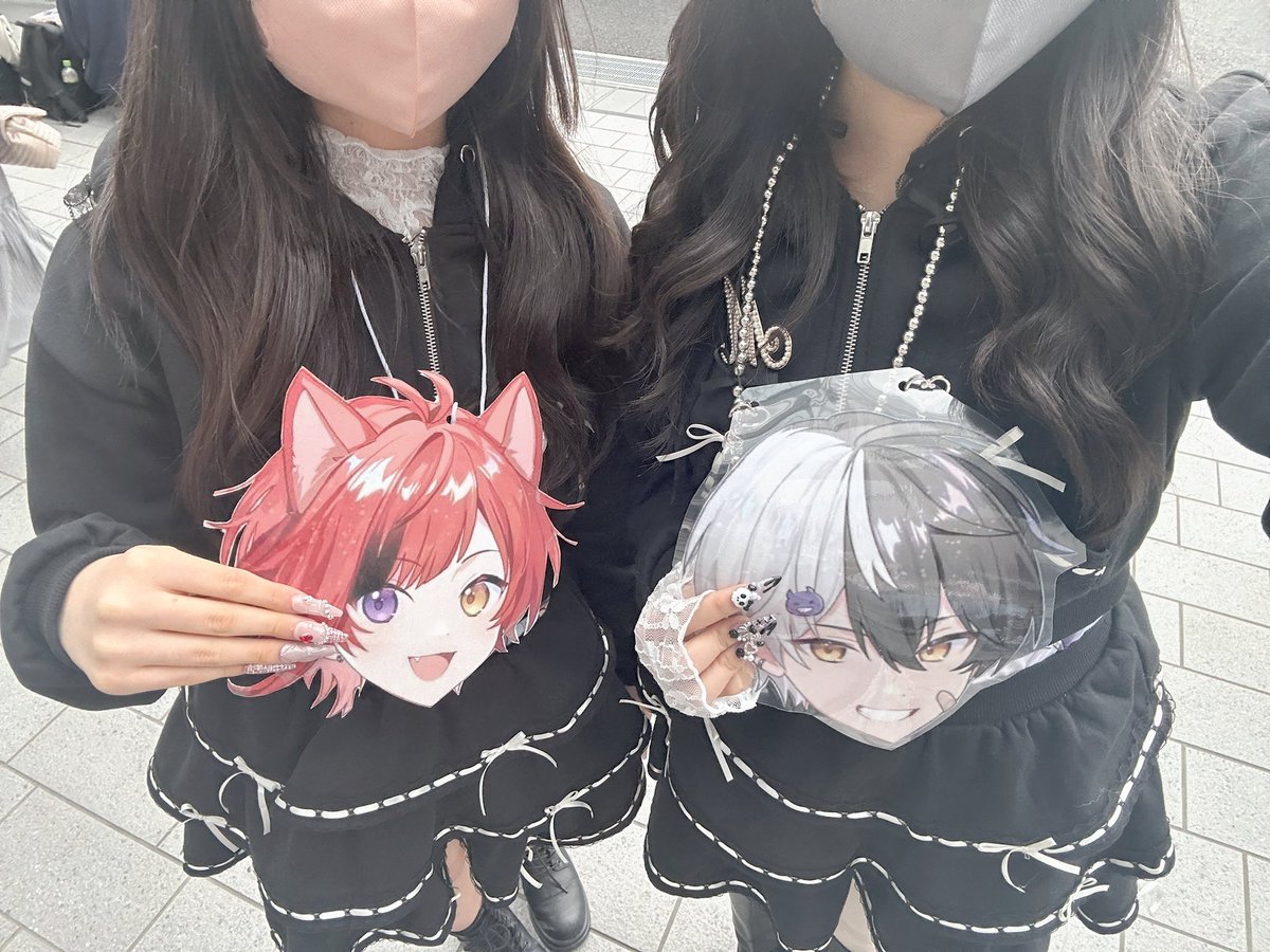 𝐏𝐢𝐧𝐚 tweet media