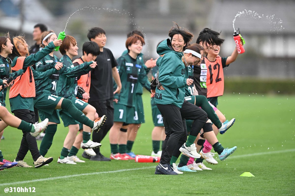 _310hh12's tweet photo. @moritahirono915 @ciruelaofficial 試合後のシルエラマーチ
#茨城水戸シルエラ https://t.co/uncNjIeo3X