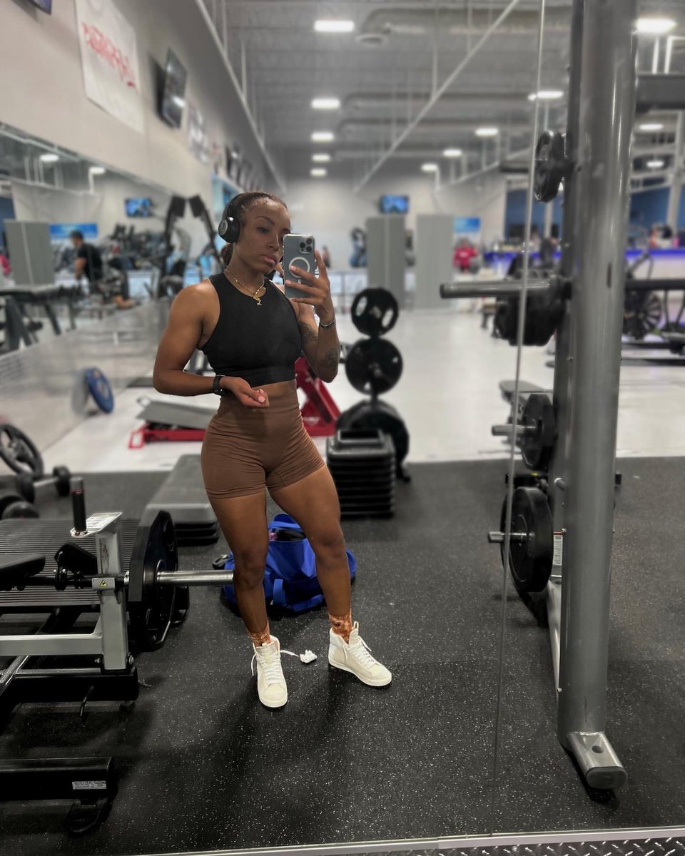 Alex Gage tweet media