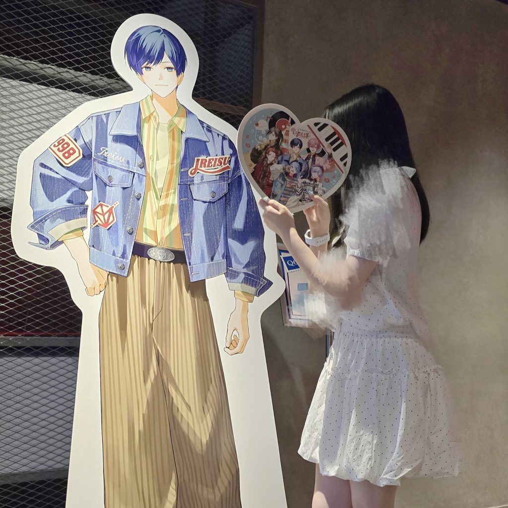 ヒミム tweet media