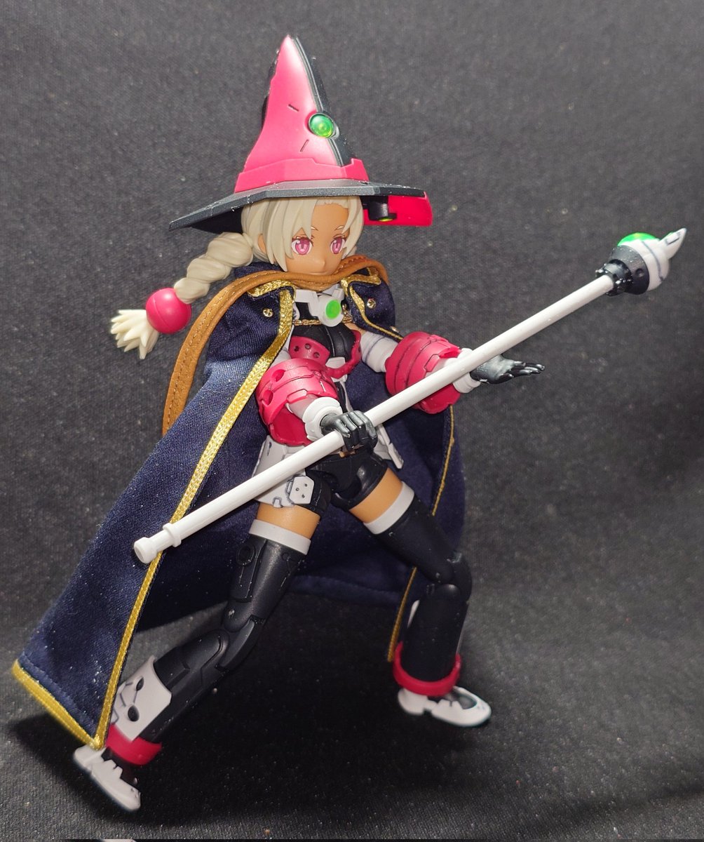 紅ブラウニー tweet media