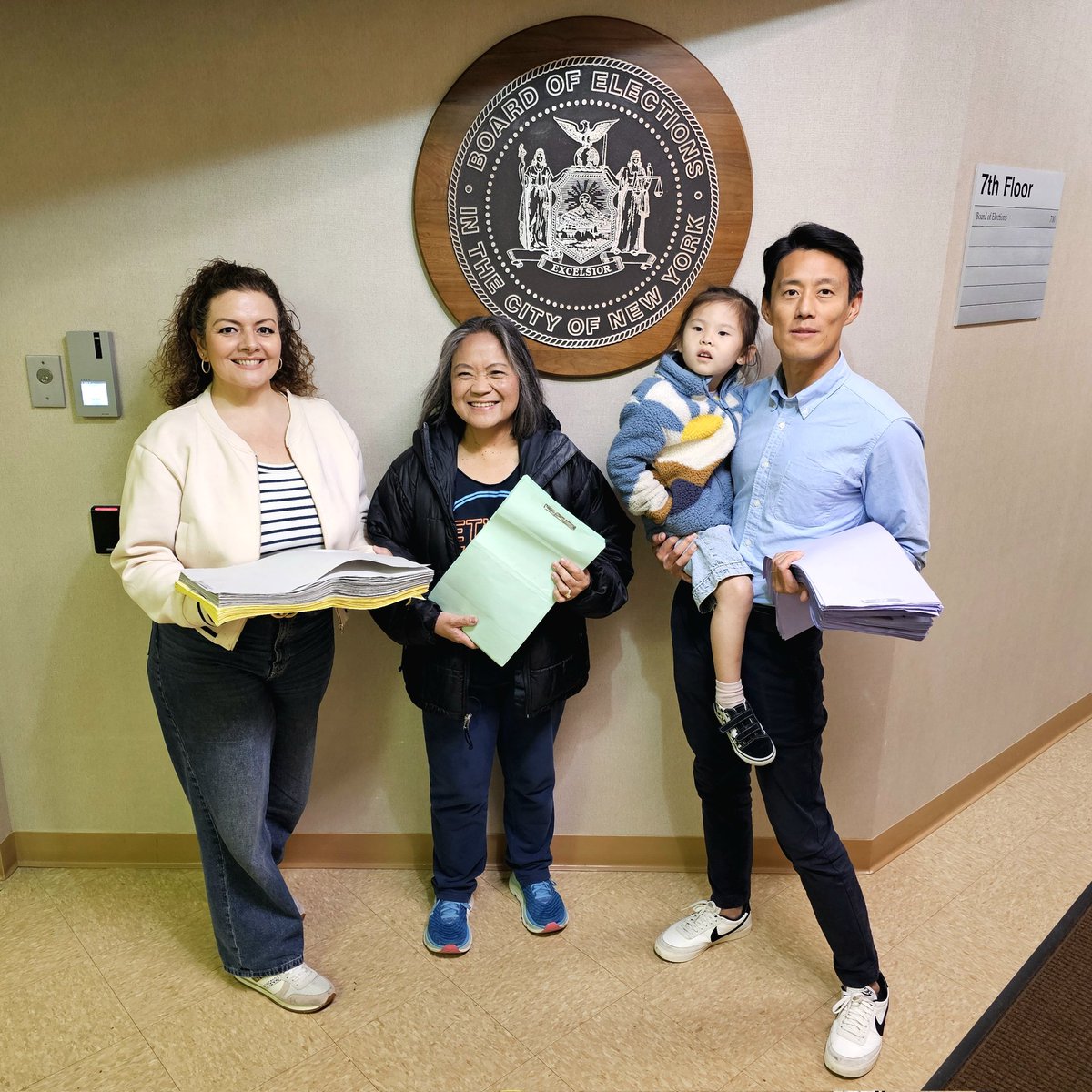 mariteskaufer's tweet photo. We have done it π³ ππΌ
Many thanks to AD 28 & NY-6 Registered Democrats for ππ & engaging in earnest, thoughtful discussions with us over the past 2 months ππΌπ Because of you, our names will be on your June 23 ballots π³
#ThisIsWhatDemocracyLooksLike #ChoiceOnTheBallot https://t.co/epxWS1IIDu