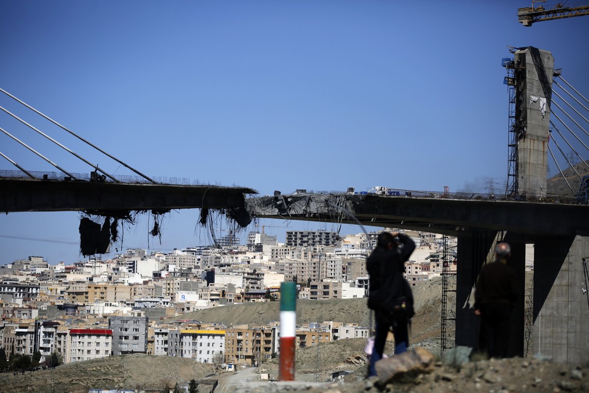 XHNews's tweet image. Latest on markets amid #MiddleEast tensions:
- Experts caution end of #Iran war may not restore #GlobalOilPrices to normal
- #Sudan faces worsening fuel crisis as prices soar
- JPMorgan Chase CEO warns against risks to #US economy from Iran war
- U.S. stocks ended higher on