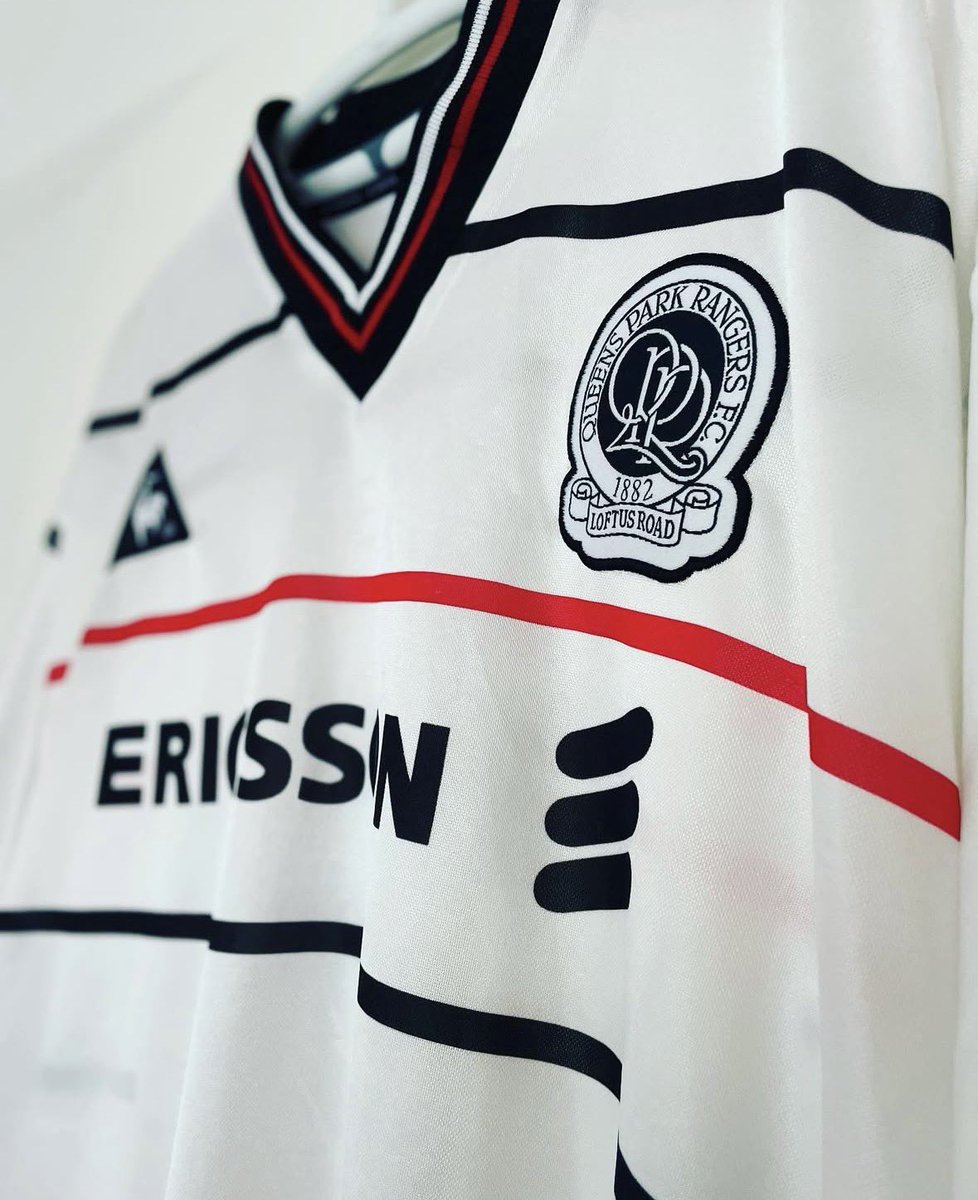 the_qprshirtcol's tweet image. One of my favourite shirts. 

QPR away 1999 - 2001

#QPR #footballshirts #qpr