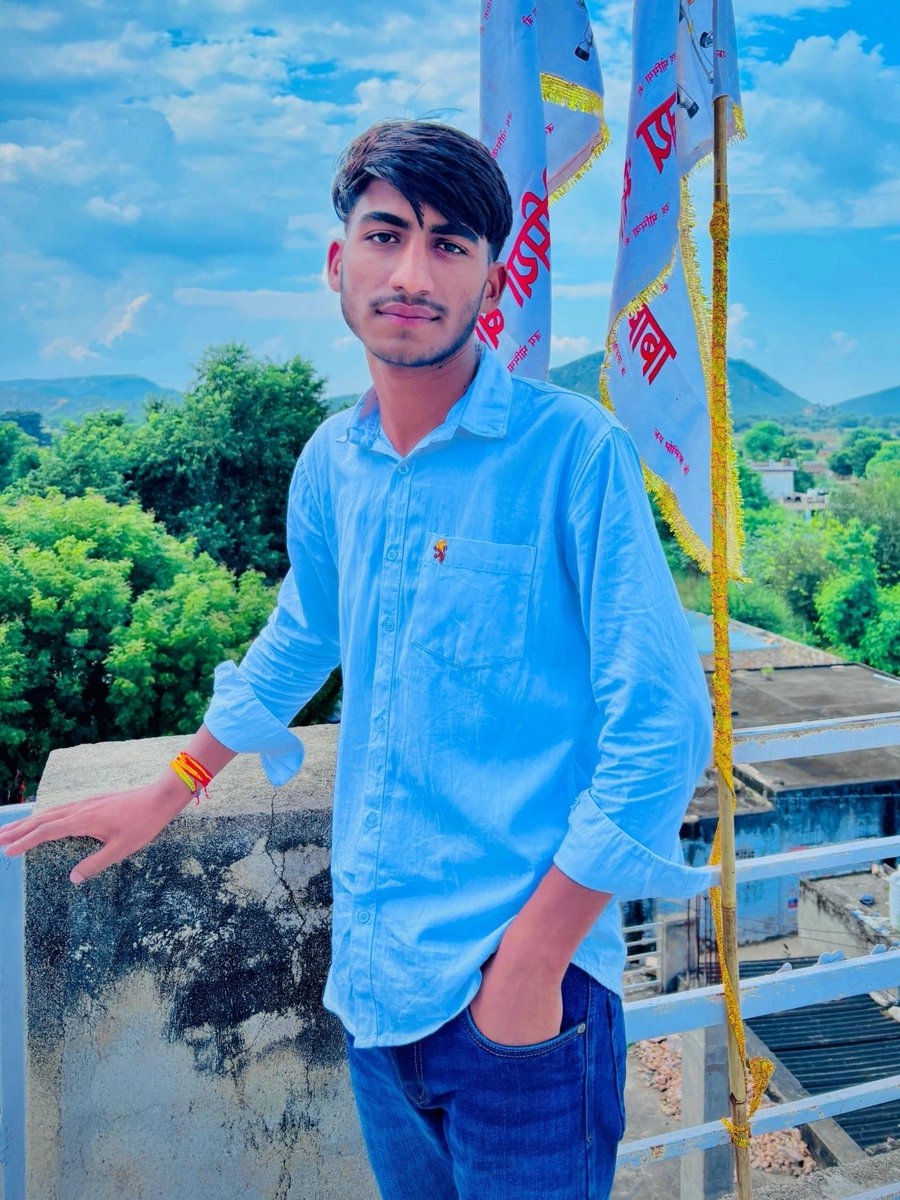 Deependra Awana tweet media