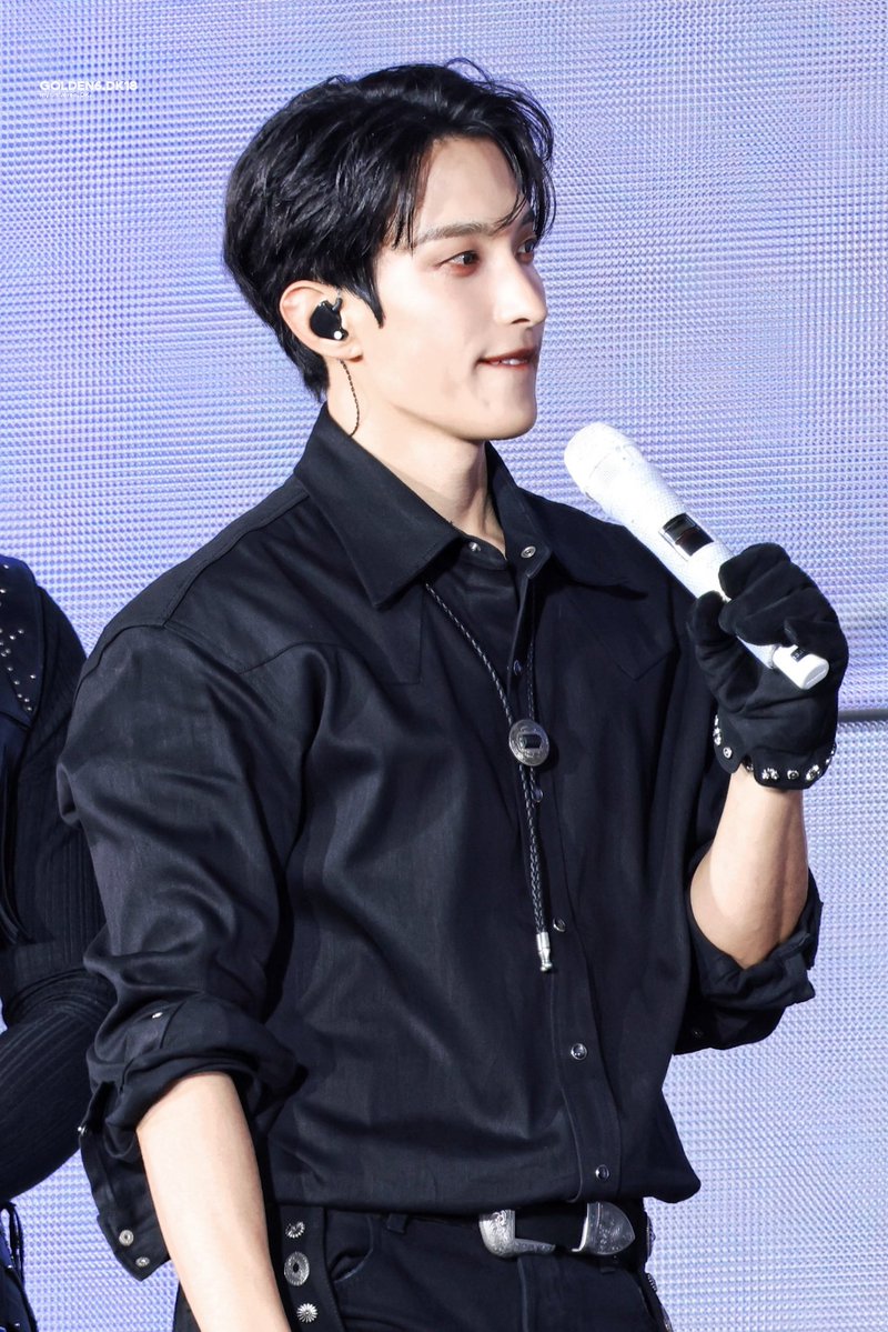 GOLDEN6.DK18 tweet media