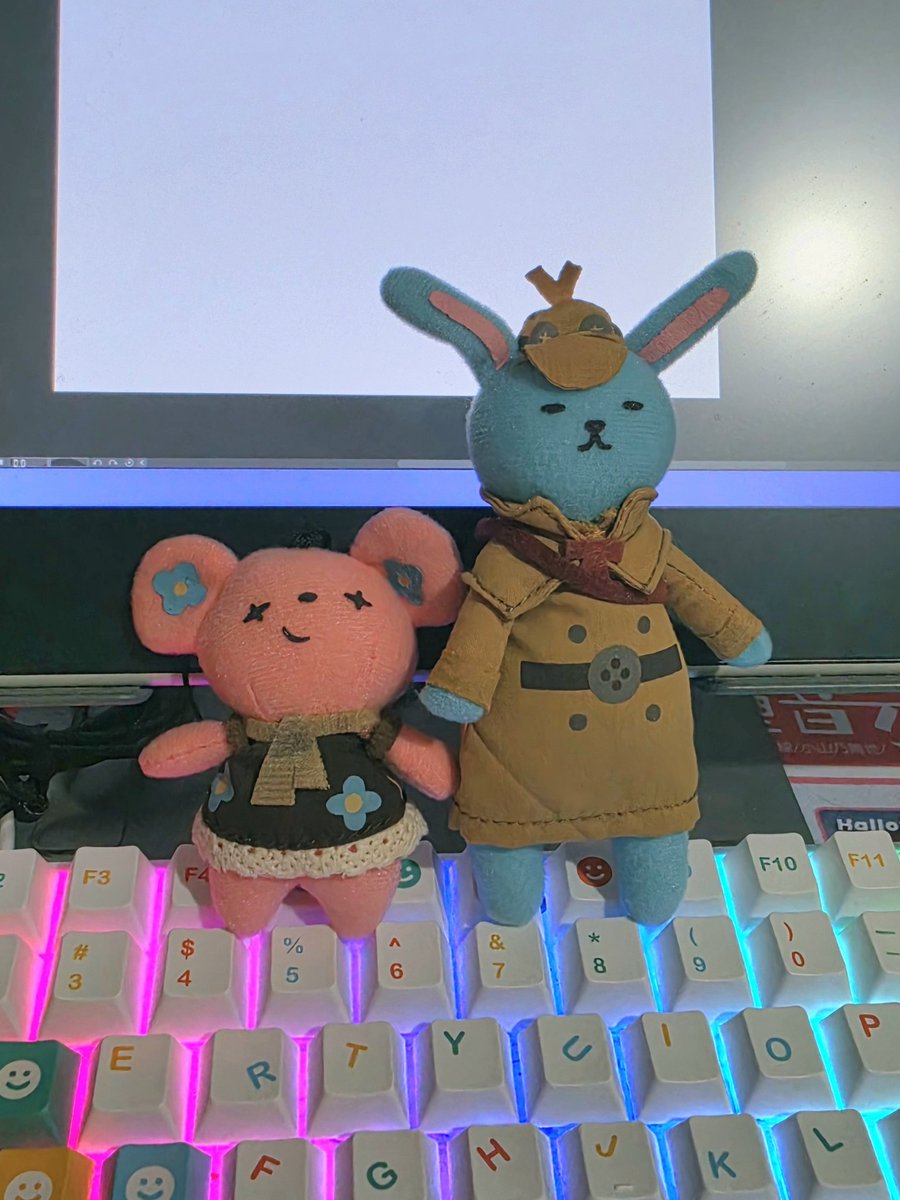 Kat_apALT's tweet photo. Just obtained new lil guys
Hehehehe https://t.co/pokAnZjUlo