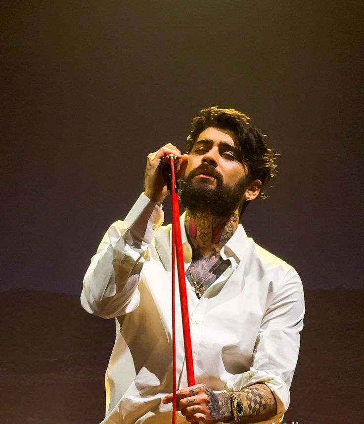 julie ఇ ◝‿◜ ఇ tweet media